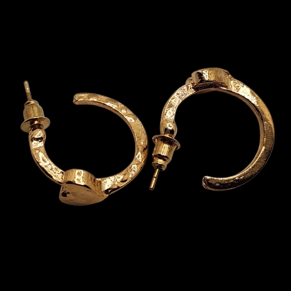 Womwns Gold And Pearl Earring Set Trio - Picture 13 of 13